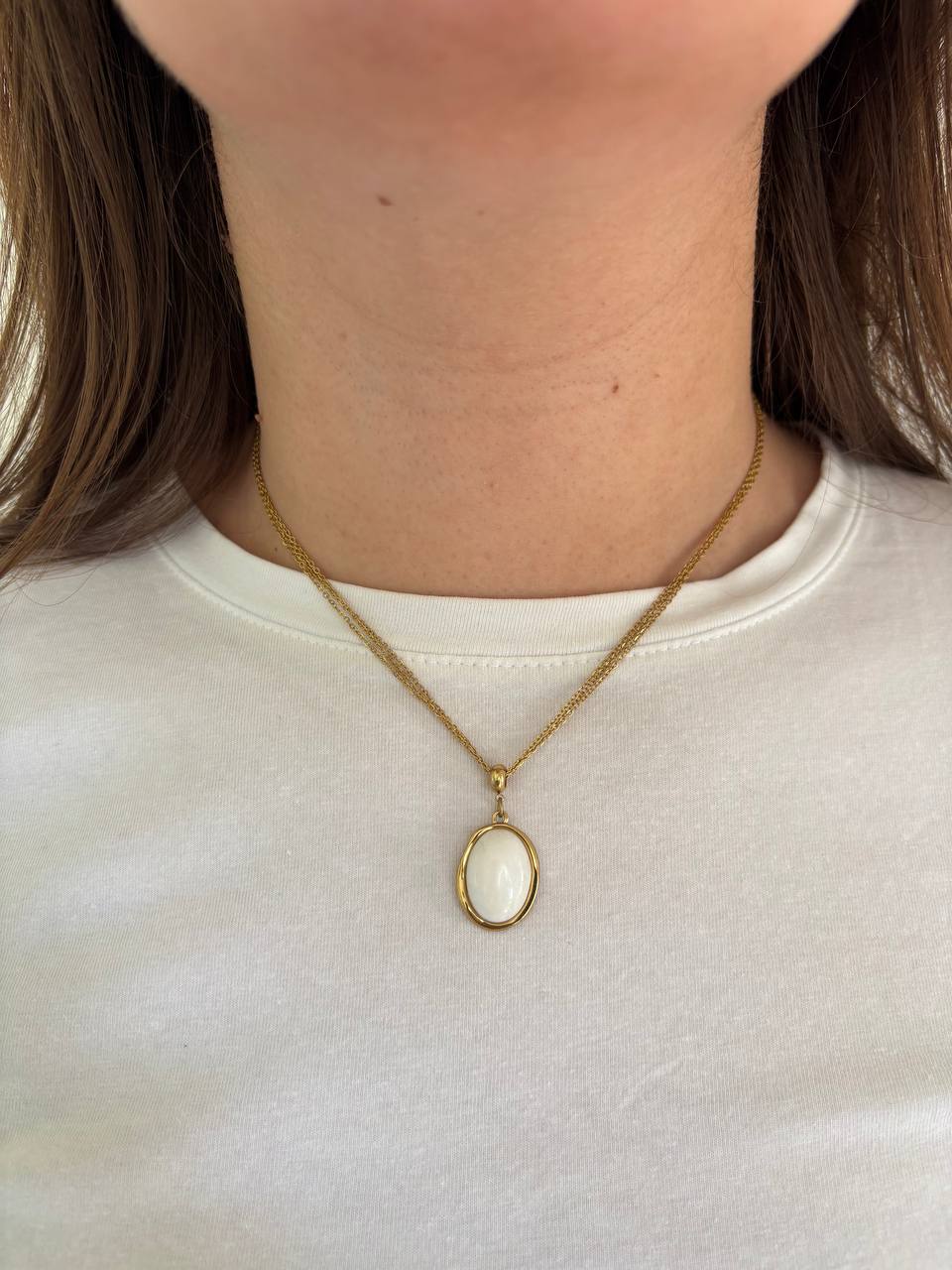Collana White Opal