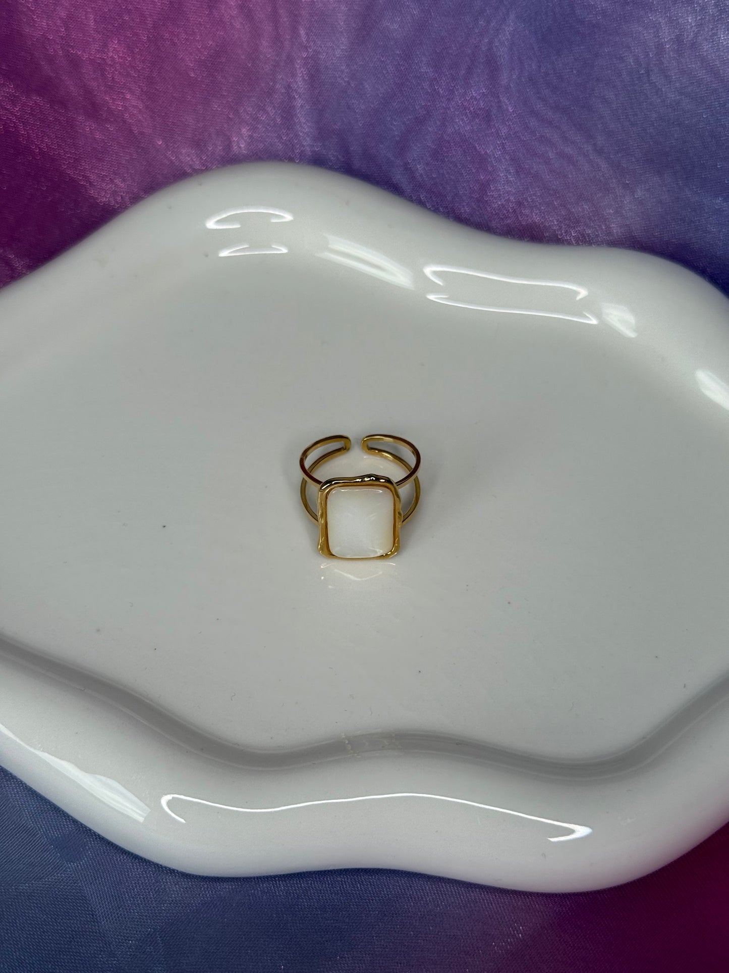 Anello White Opal