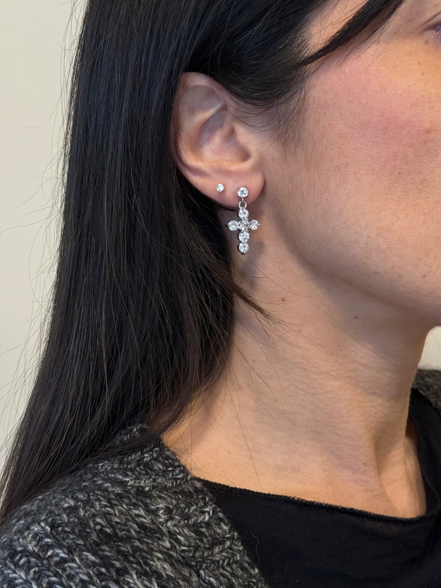 Orecchini croce strass